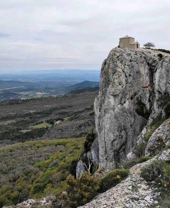 Villa Tiny Liloumaca Coeur Ste Baume à Plan d'Aups Extérieur photo